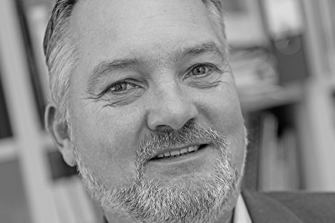 Prof Loehr Bild kleiner